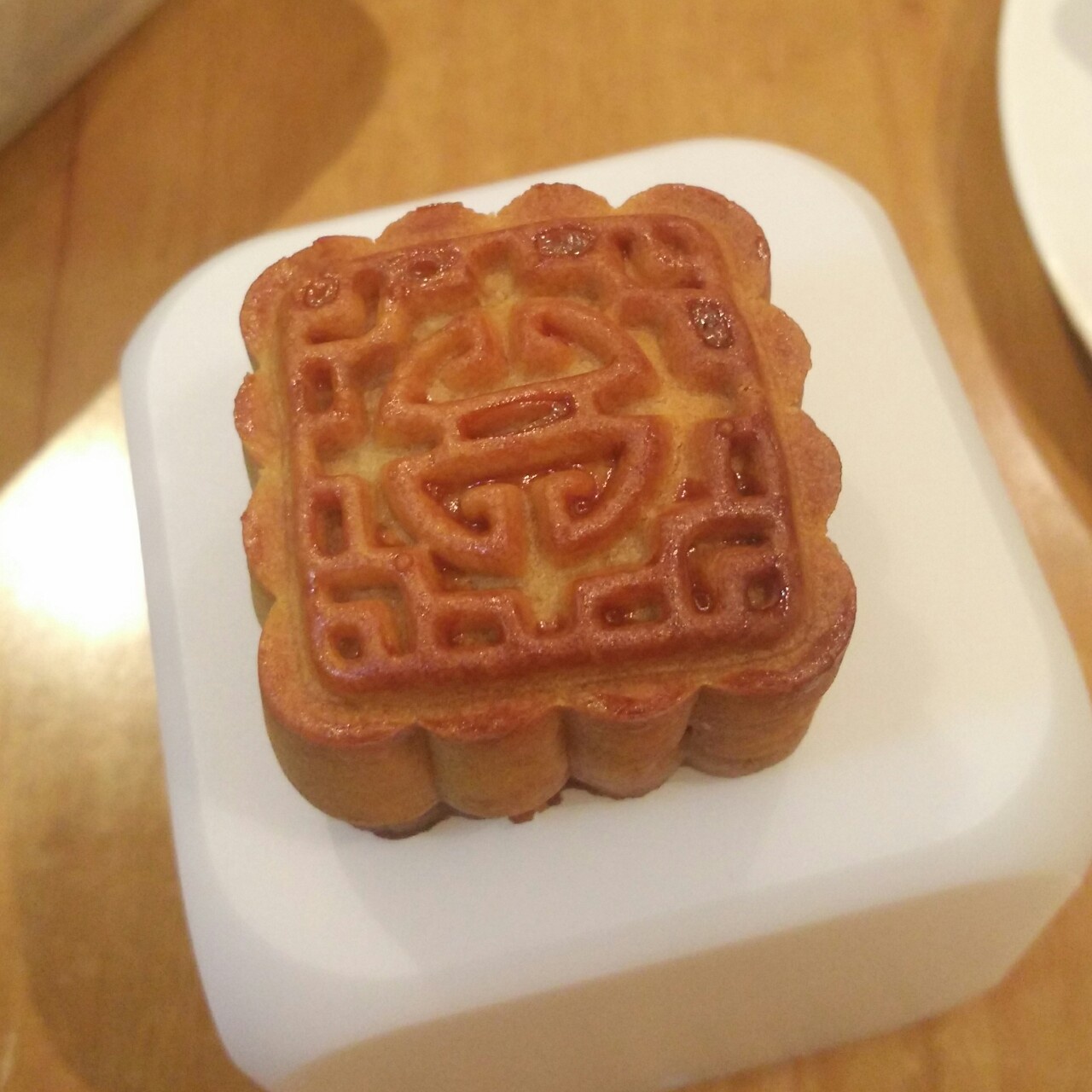 广式月饼—蛋黄莲蓉月饼