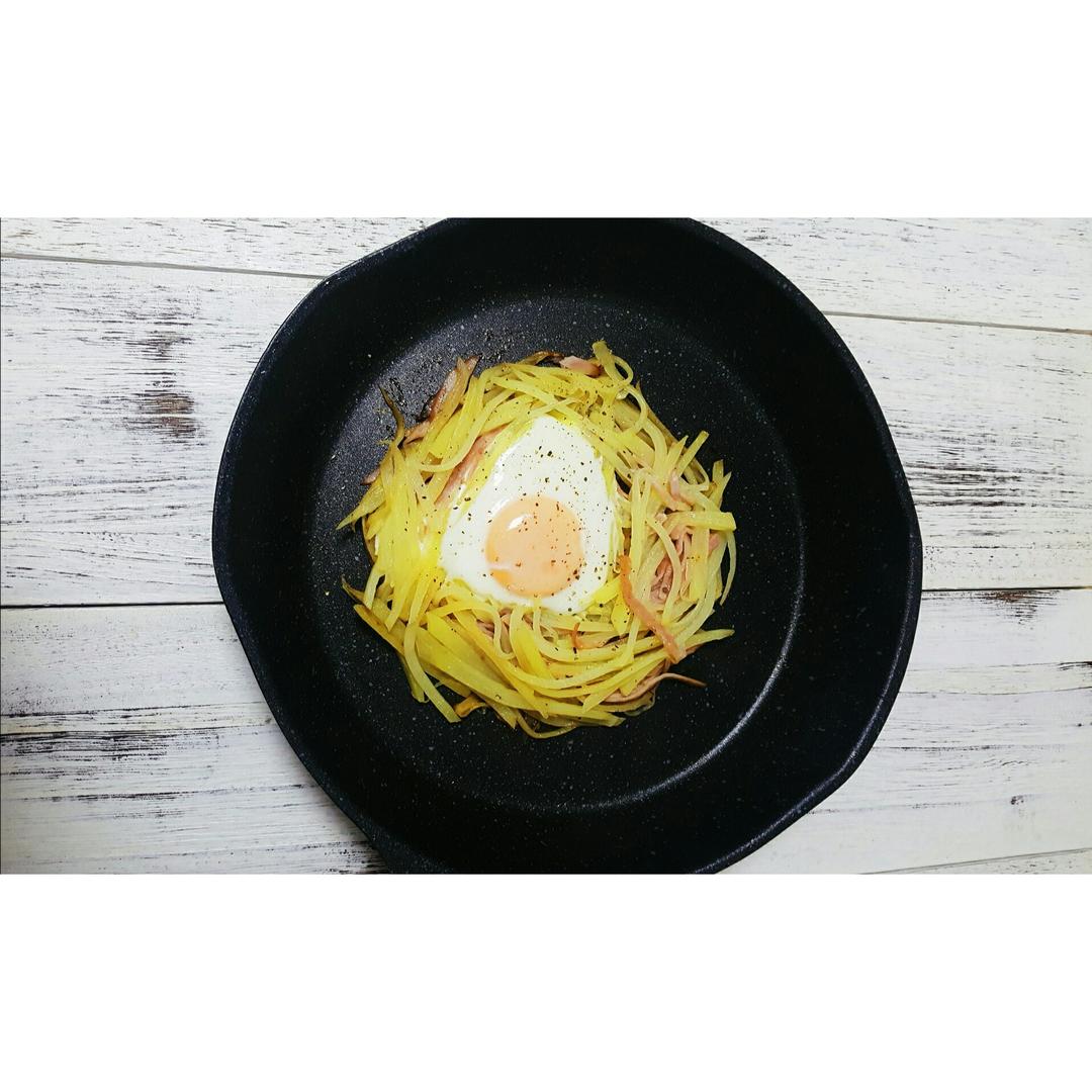 快手早餐—马铃薯火腿蛋