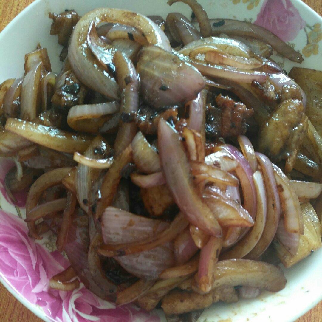 洋葱炒肉