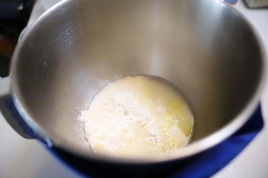 纯奶手撕吐司的做法 步骤1