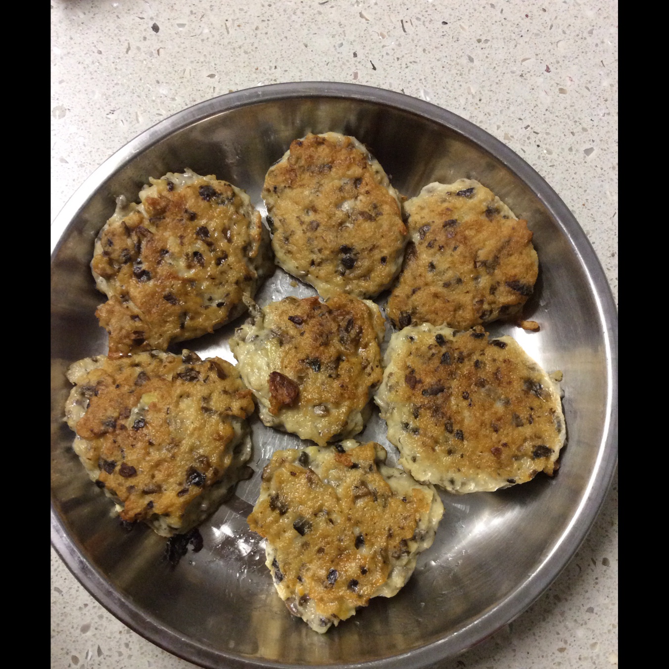 香菇鸡肉饼