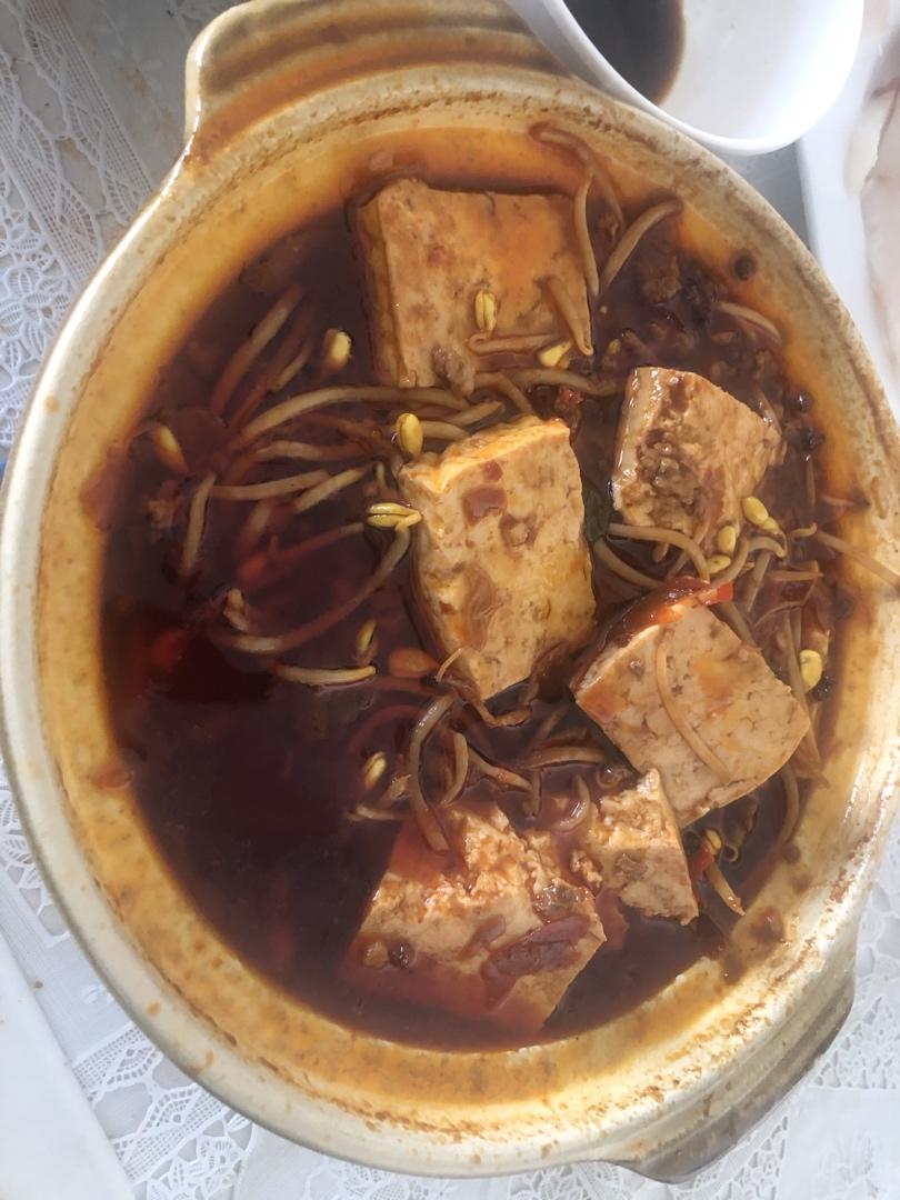豆瓣豆芽炖豆腐
