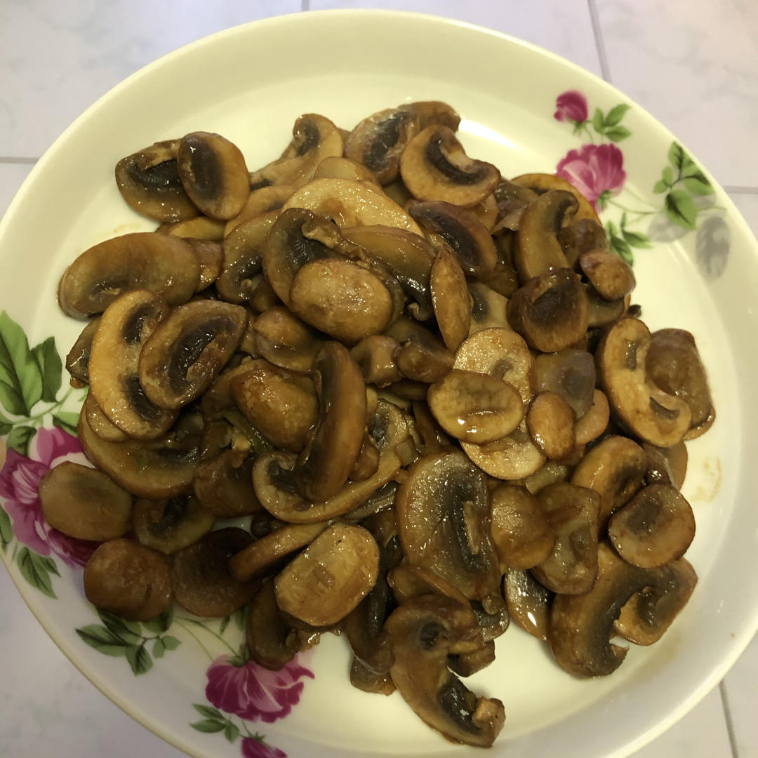 炒口蘑（快手鲜香炒口蘑）