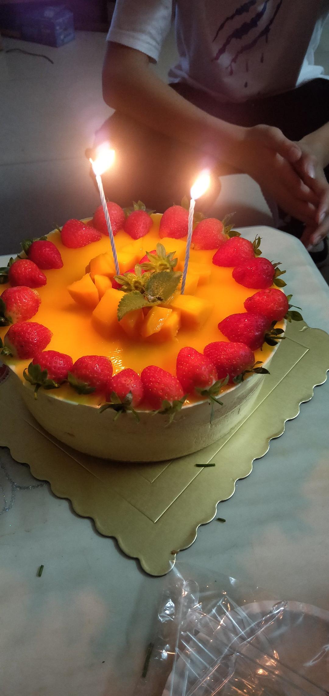 芒果慕斯蛋糕🍰（8寸）