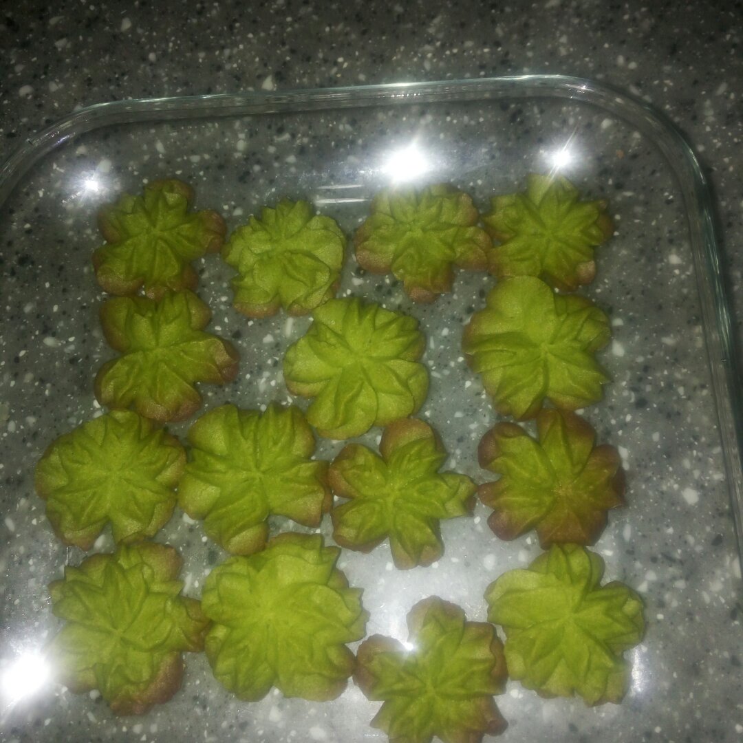 抹茶樱花曲奇——淡淡的抹茶清香