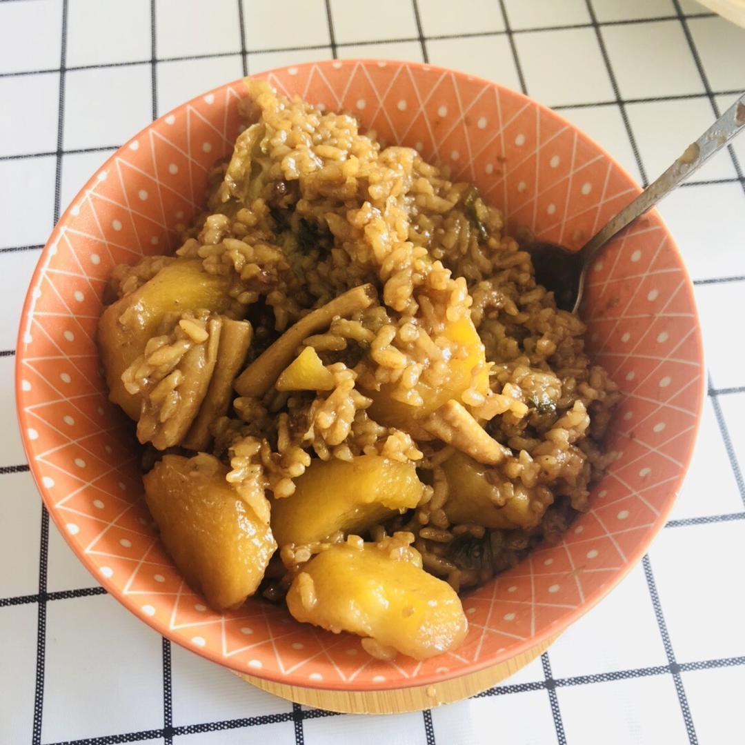 土豆焖饭（电饭锅版）