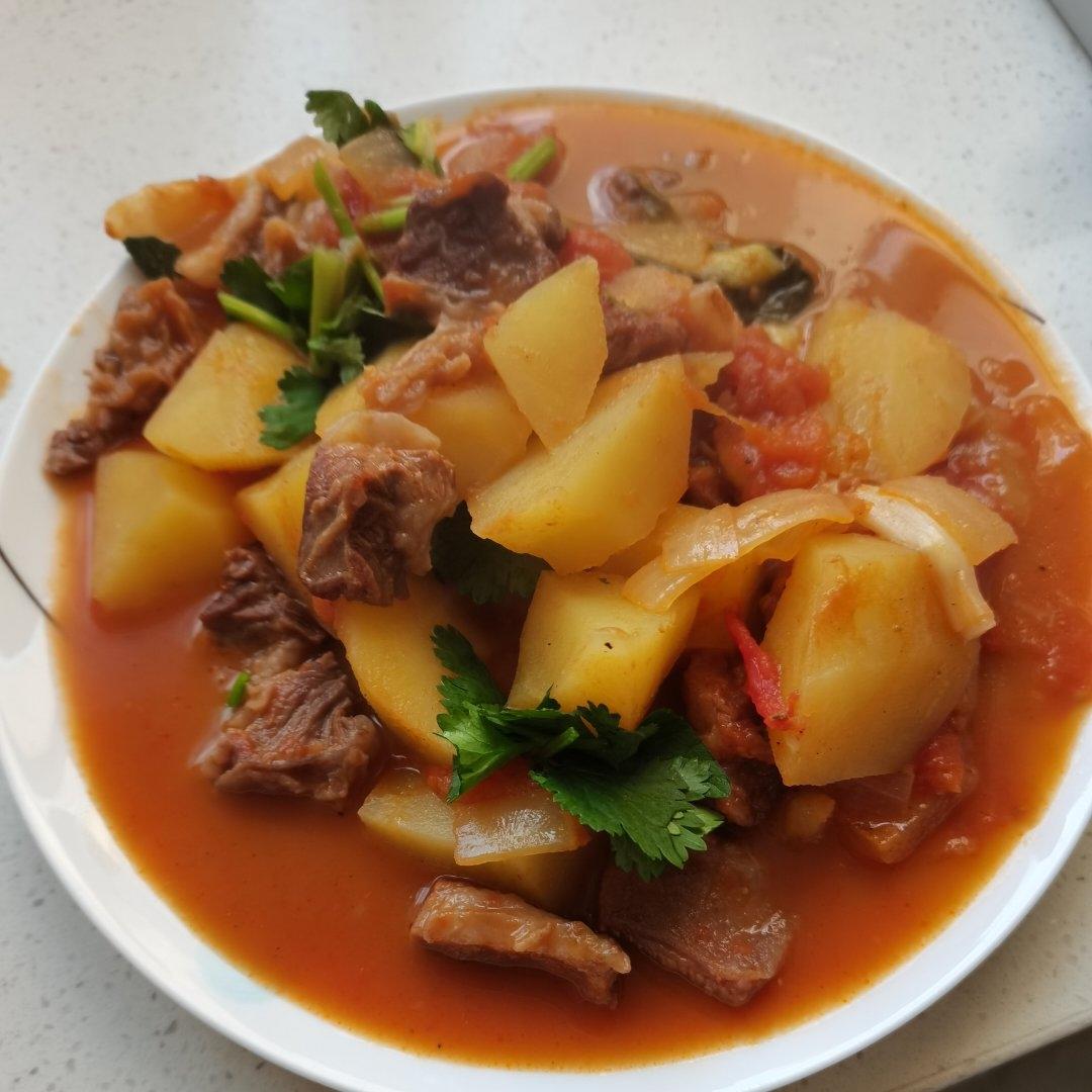 土豆炖牛肉