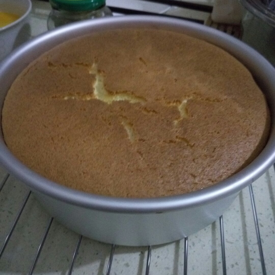 烤箱做蛋糕（戚风蛋糕的做法）