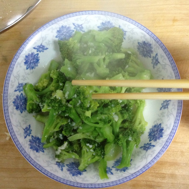 蒜茸西兰花