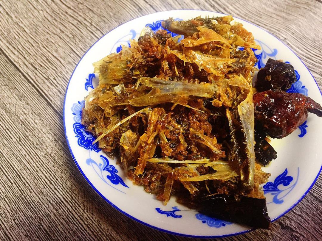 脆炸带鱼头