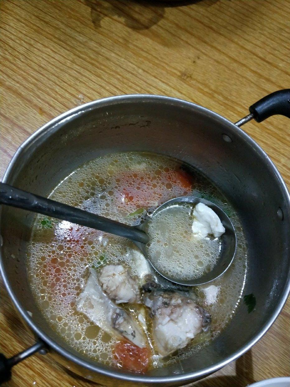 番茄鱼头汤