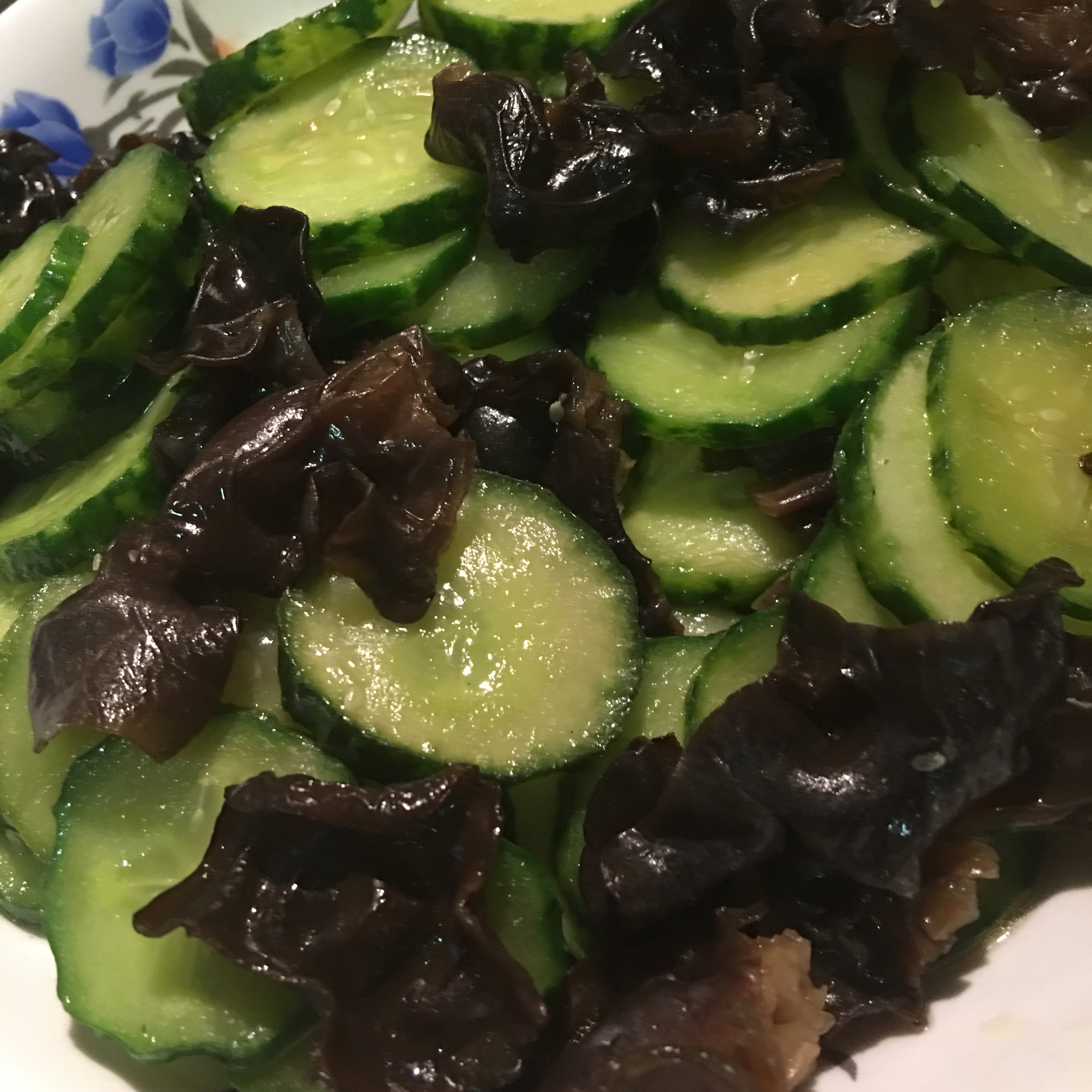 黑木耳炒黄瓜