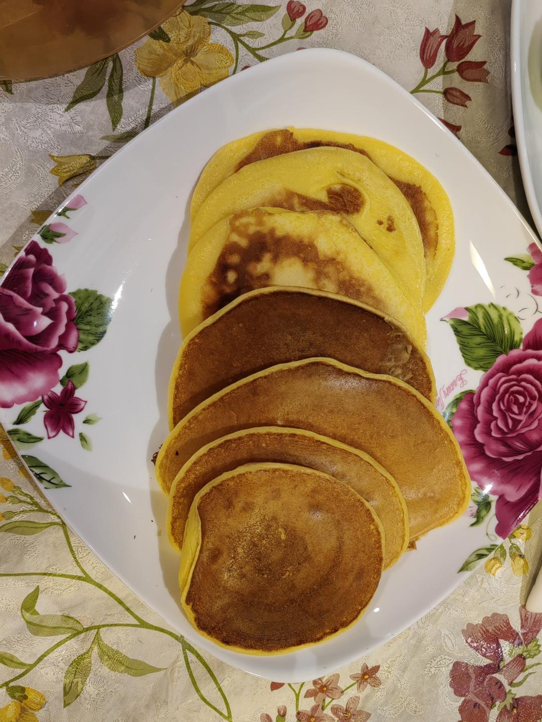 1盒酸奶2个鸡蛋，上锅一烙，真香！孩子一次吃5个！