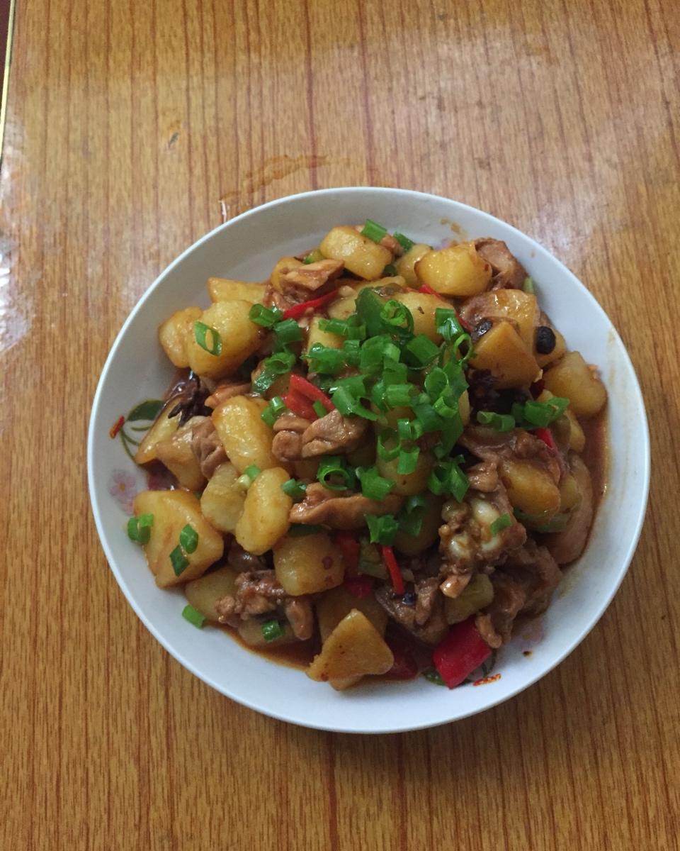 土豆烧鸡（非常下饭哦~）