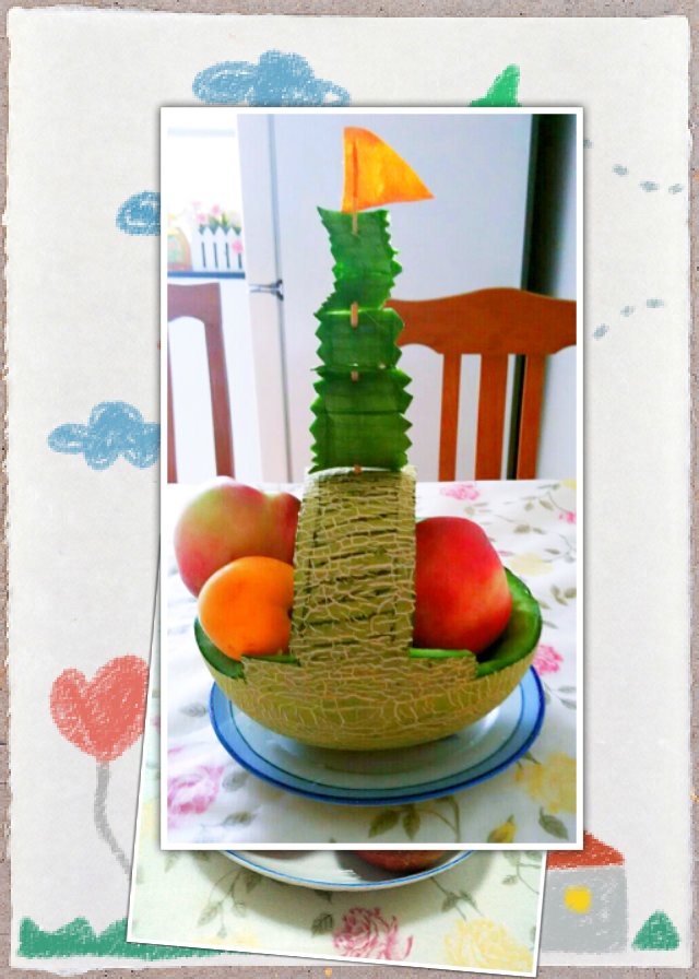 爱到平淡做的教你轻松雕刻香瓜乌龟船水果盘