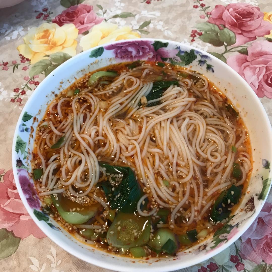 王大厨酸汤面