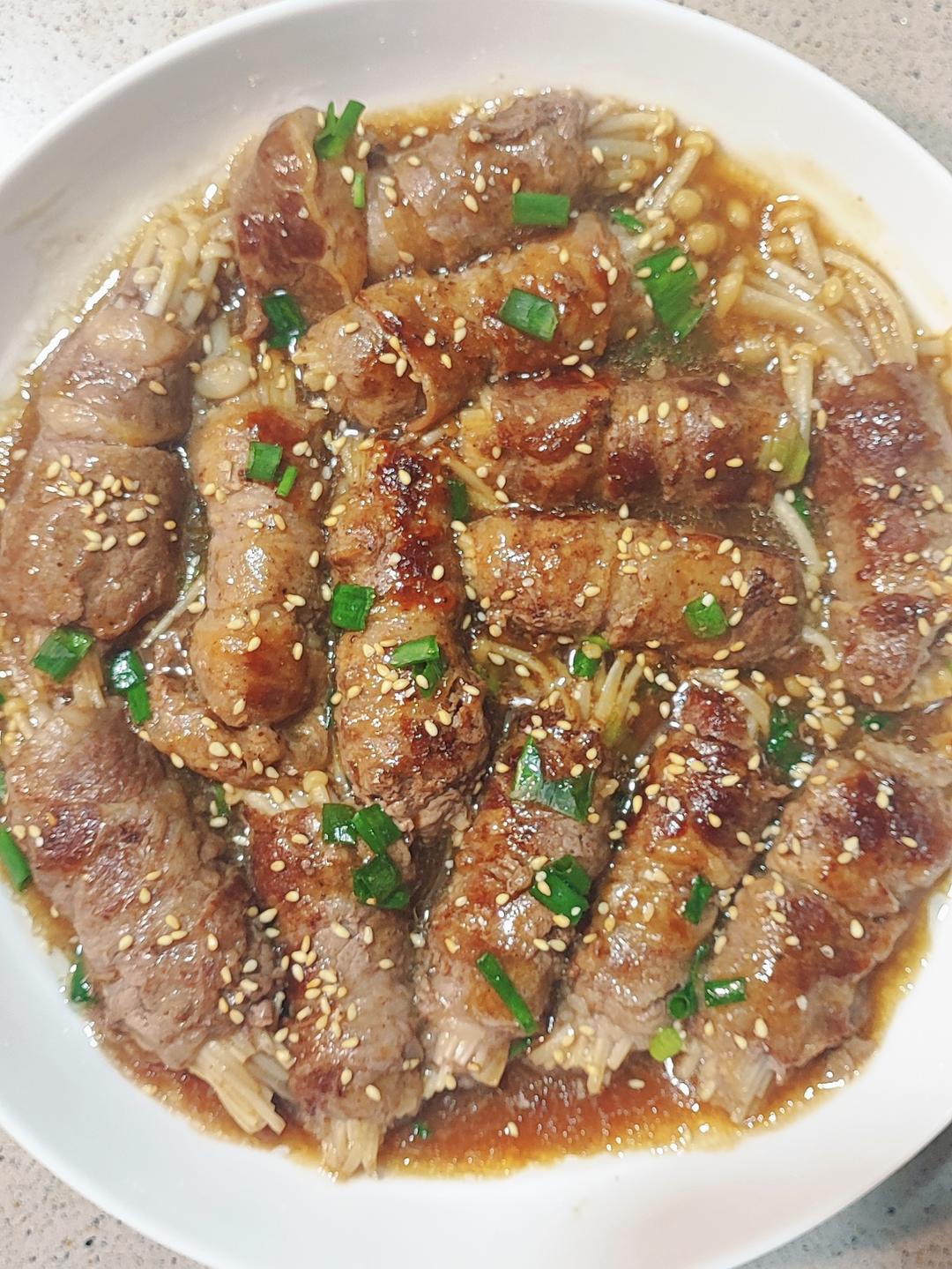 【金针菇肥牛卷】