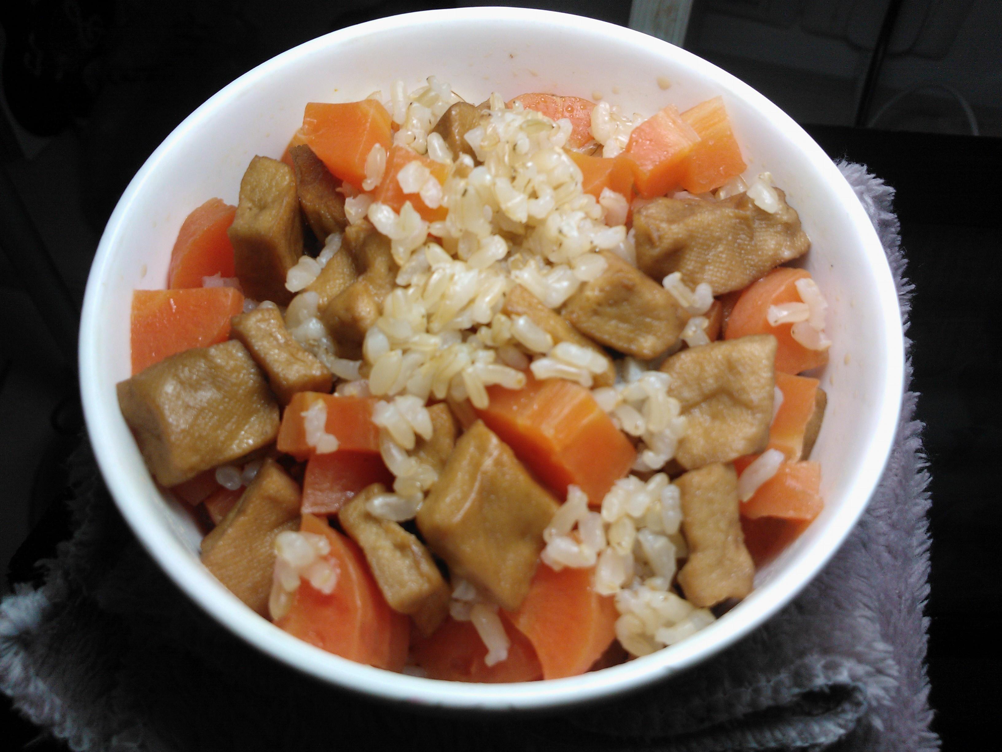 豆干糙米饭