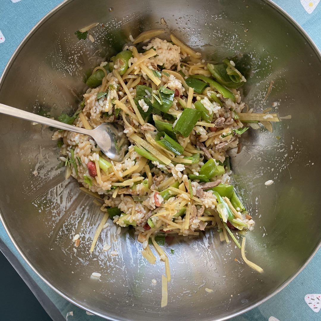 土豆丝拌饭