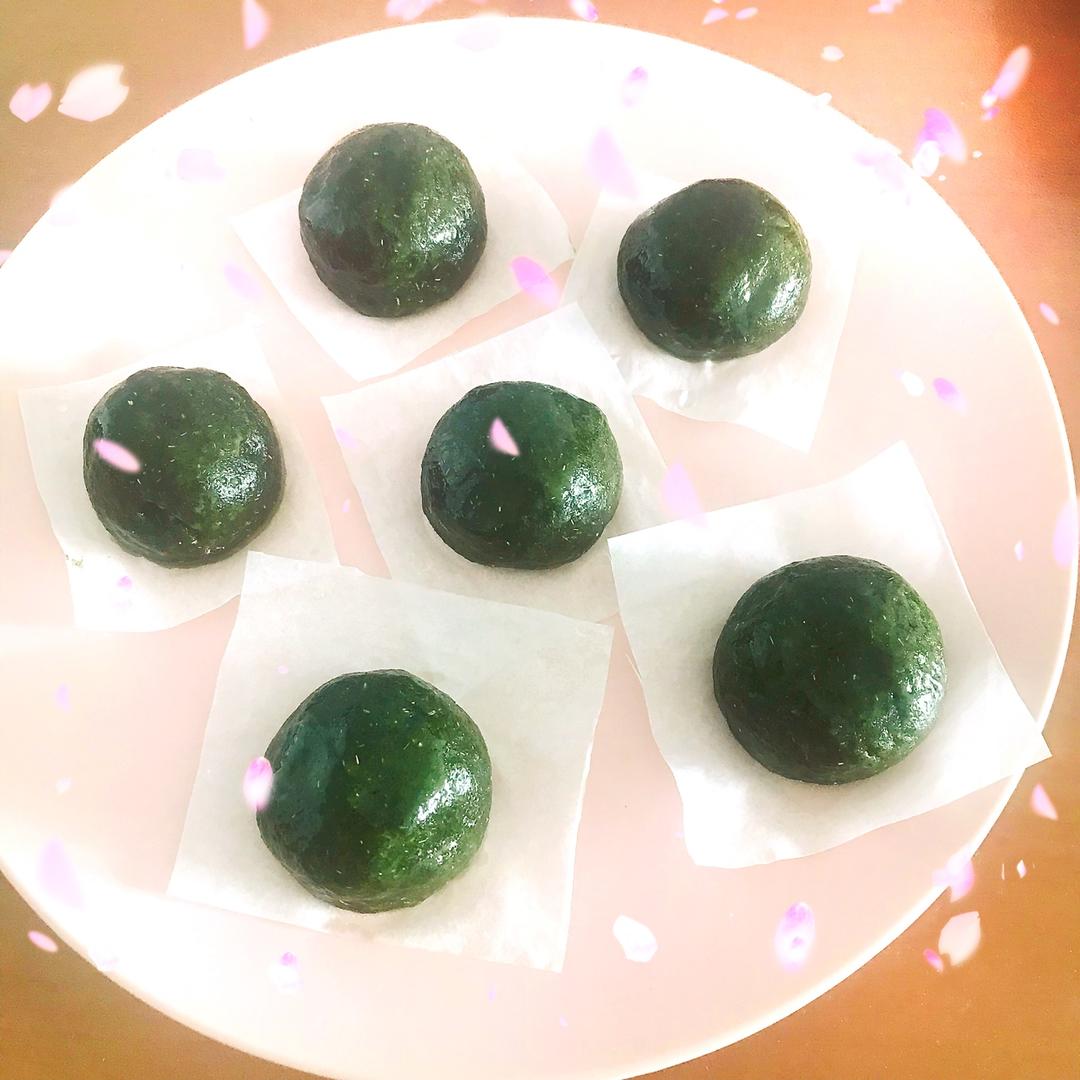 网红青团～～咸蛋黄肉松青团