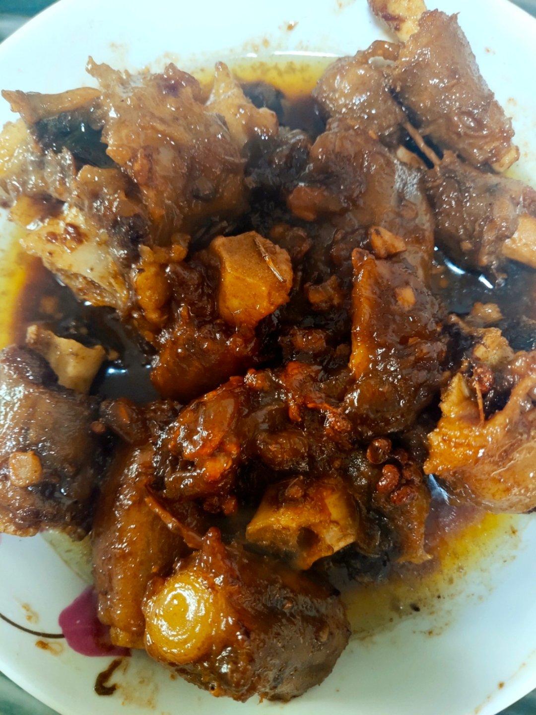 红烧牛尾