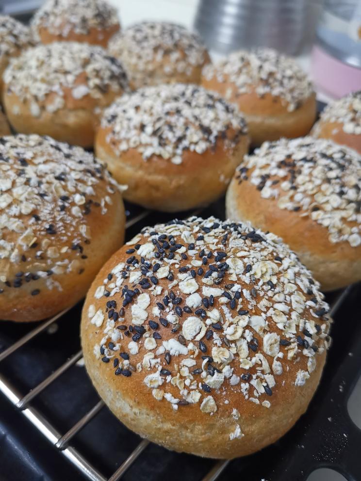 🍔低卡全麦汉堡胚｜低糖低油｜超柔软｜一次发酵｜省时省力