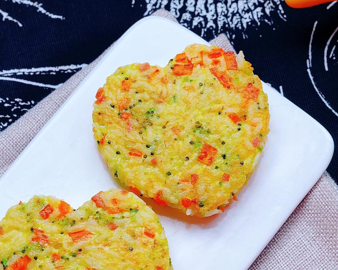 煎❤️鸡蛋米饭饼（饭团便当）的做法