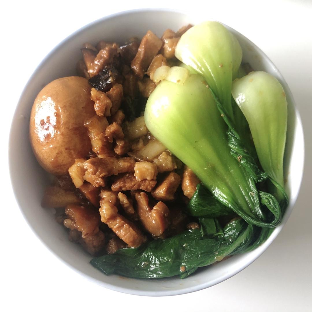 【卤肉饭】