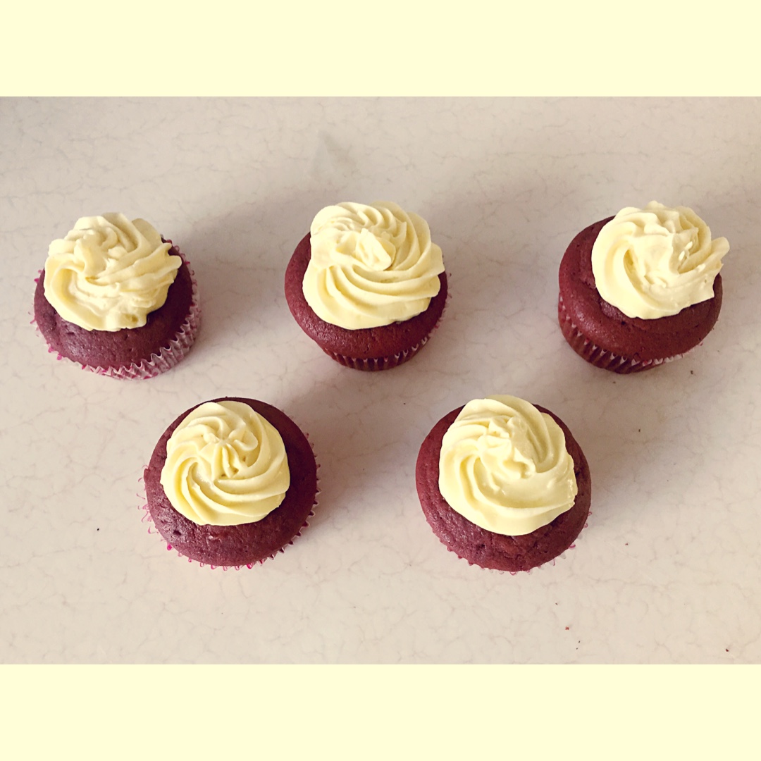 传统红丝绒杯子蛋糕（极软无泡打粉）Red velvet cupcake