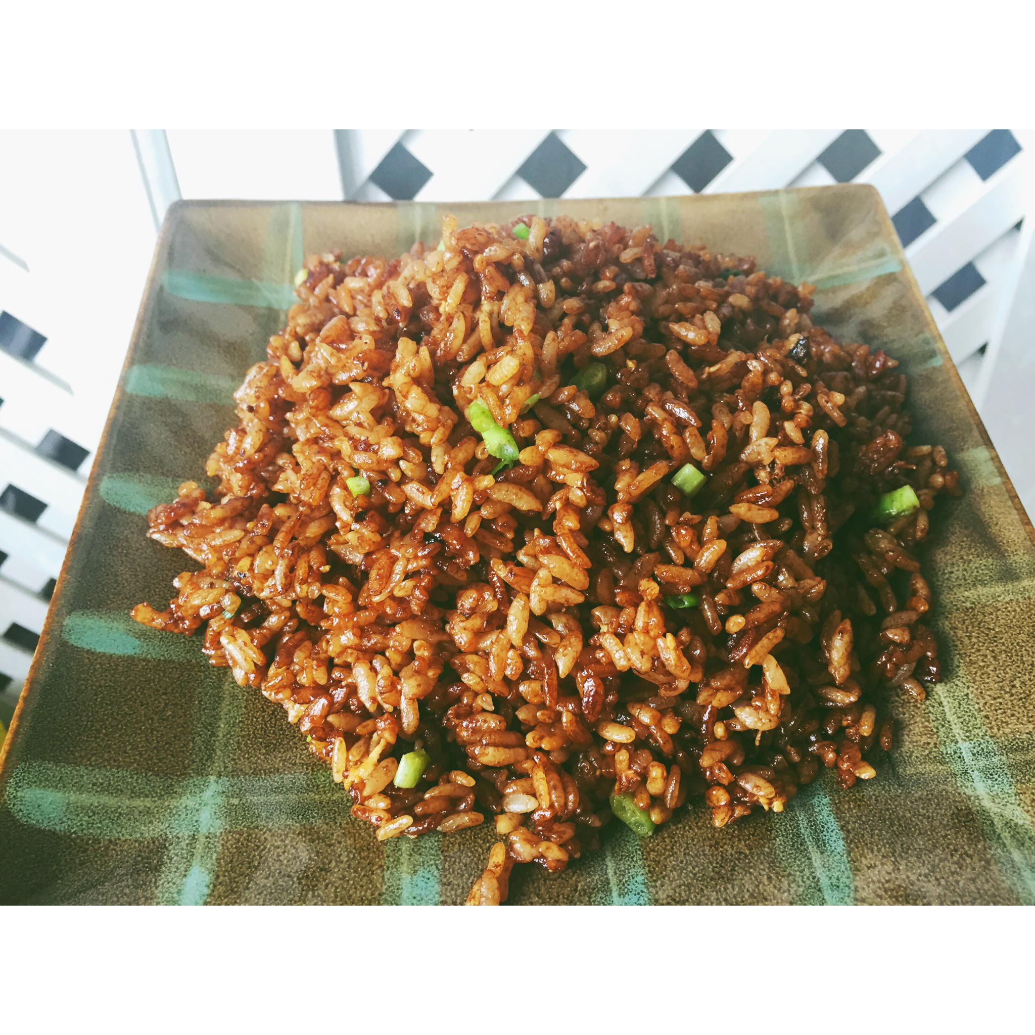 据说是 正宗酱油炒饭