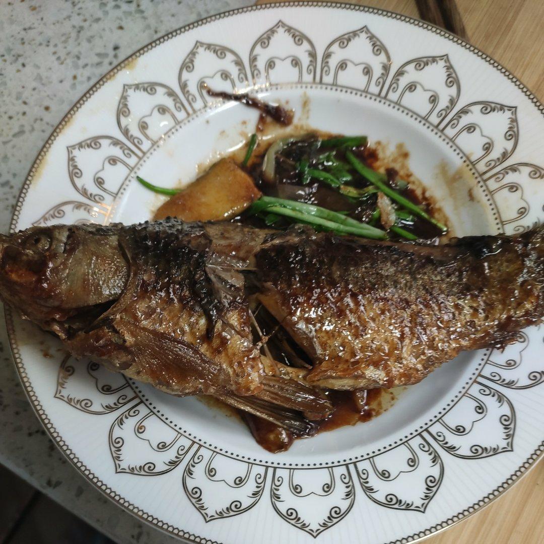 红烧鲫鱼
