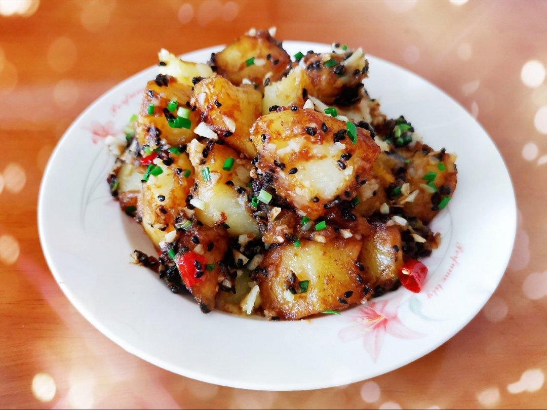 【锅巴土豆】逛夜市必点的人气小吃！