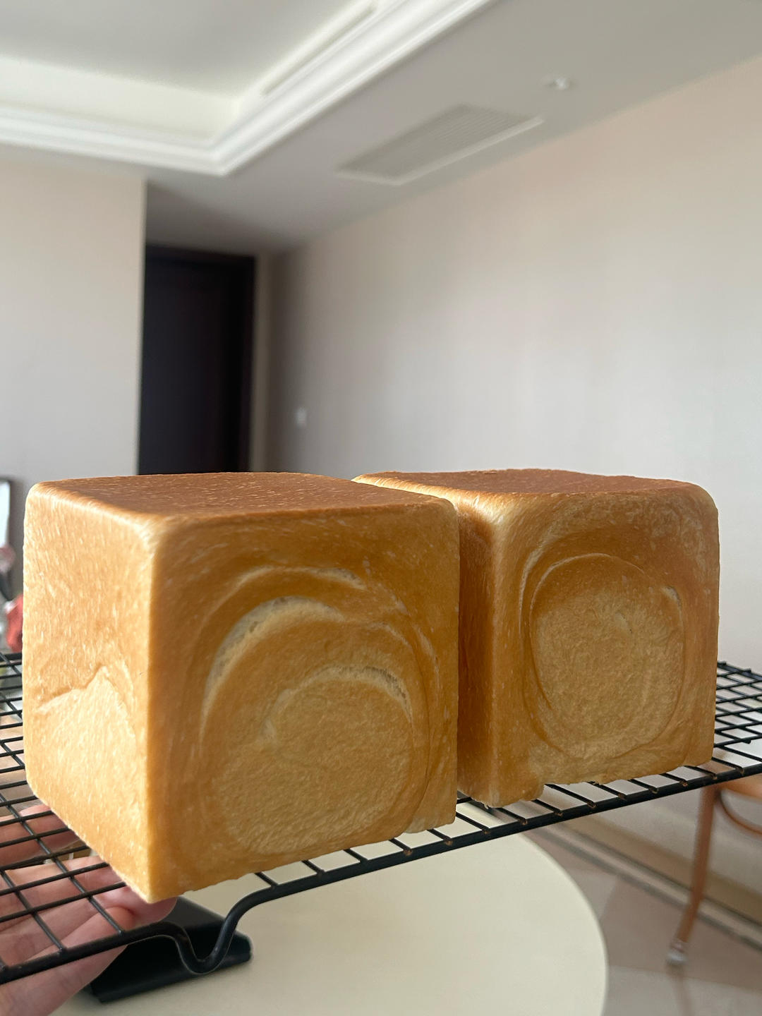 奶香纯粹的重料淡奶油吐司