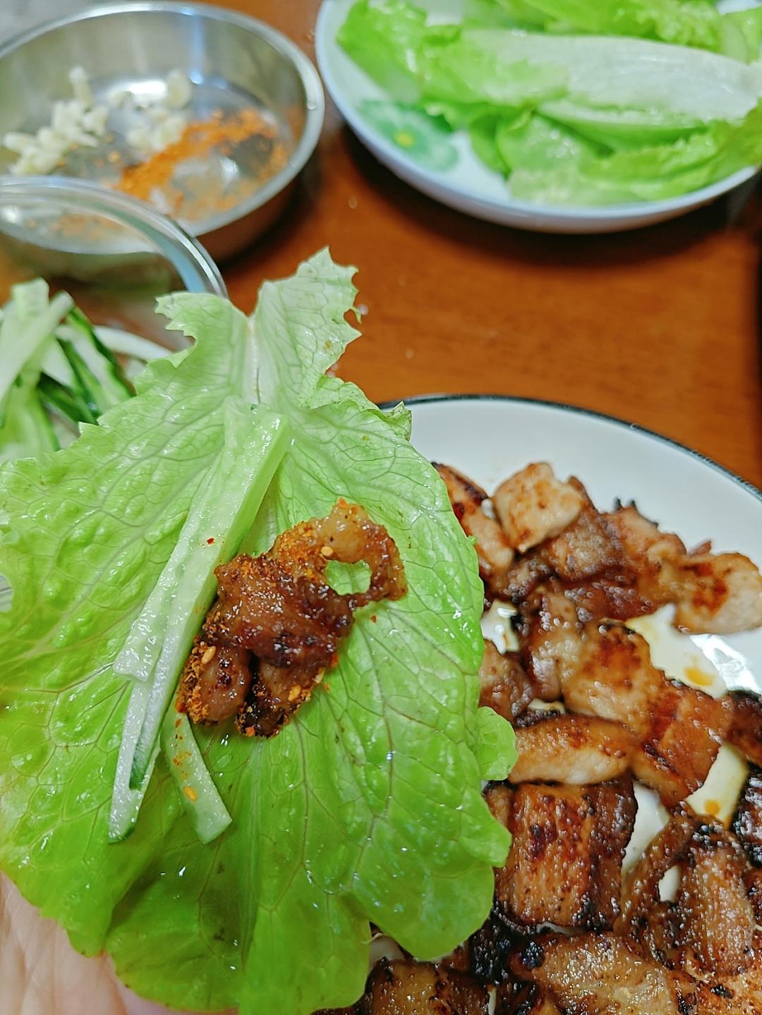 生菜包肉