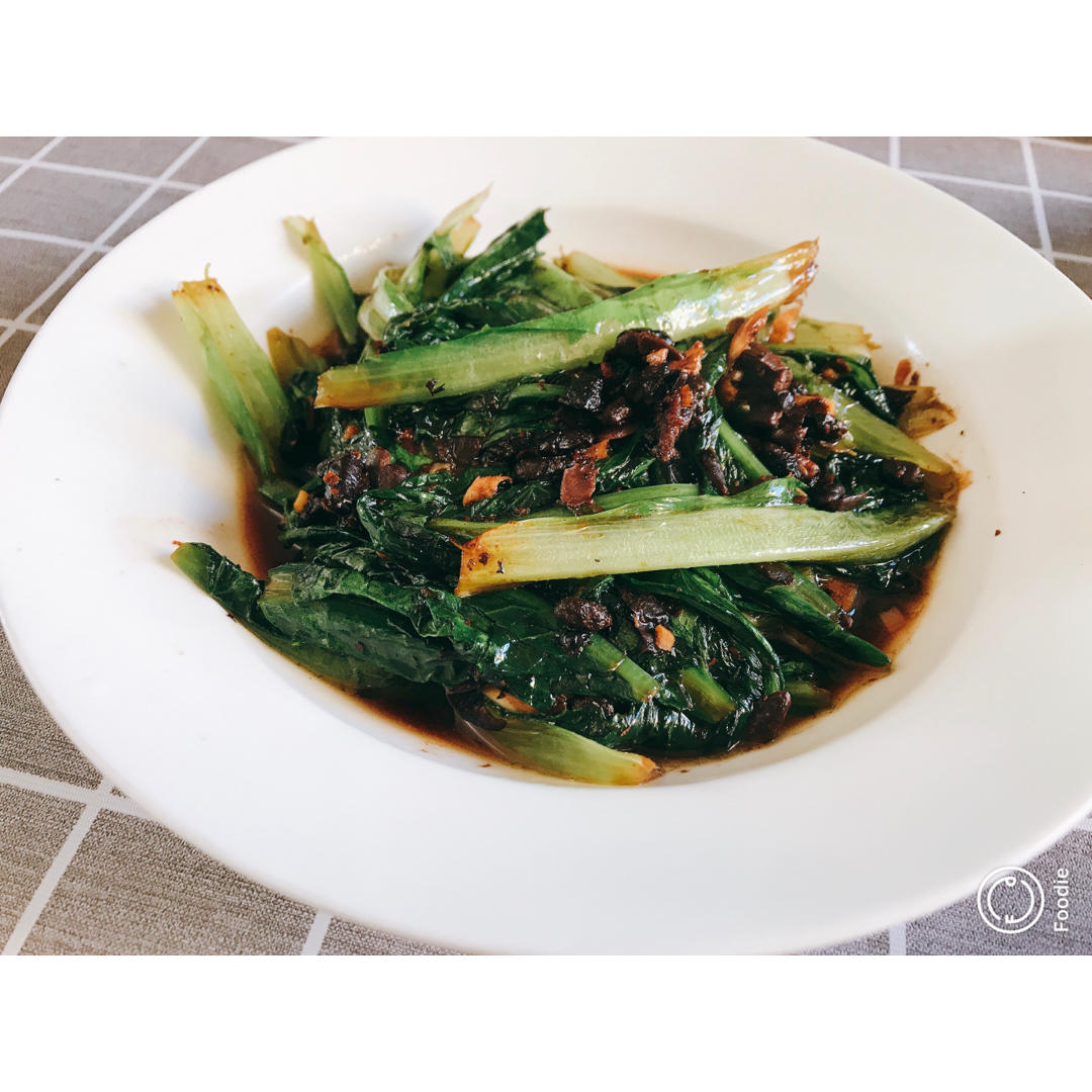 家常菜豆豉鲮鱼油麦菜