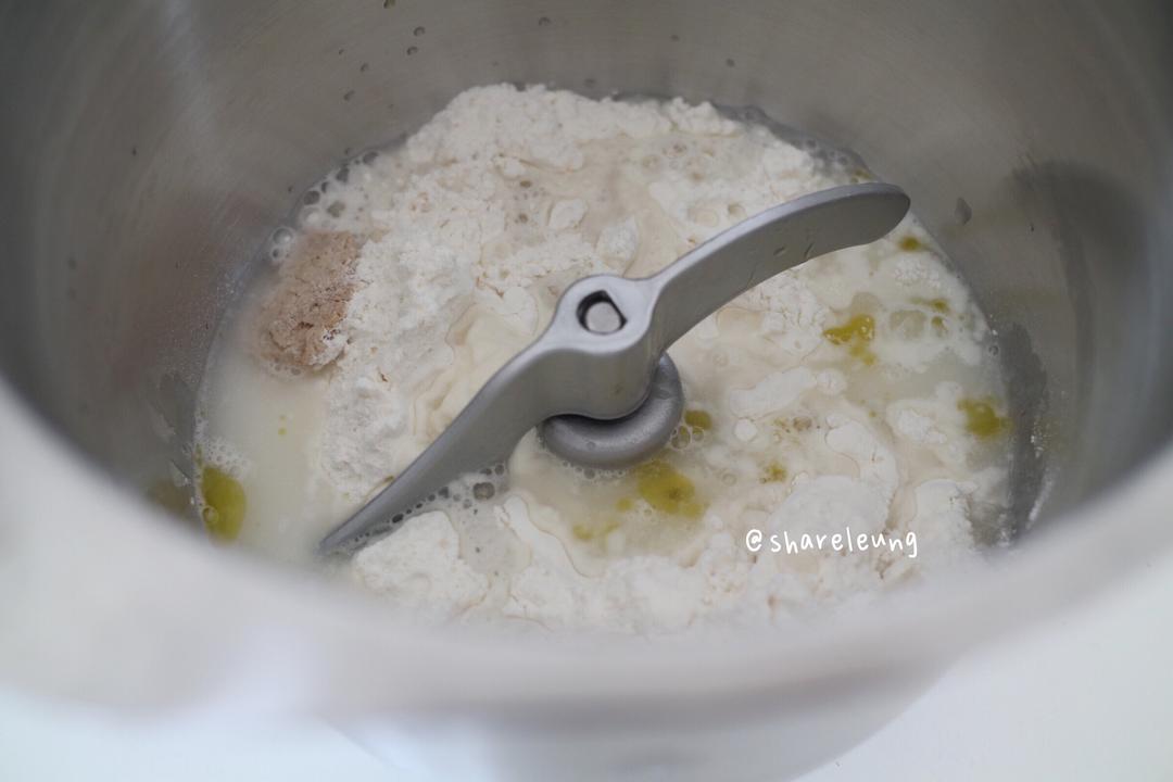 纯奶手撕吐司的做法 步骤1