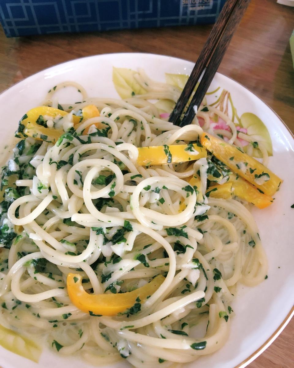 奶油菠菜青酱意大利面