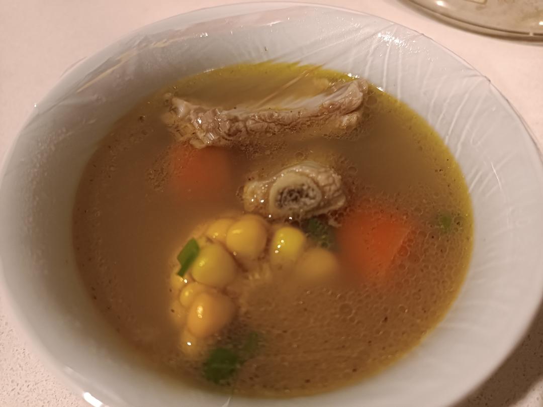 玉米排骨汤