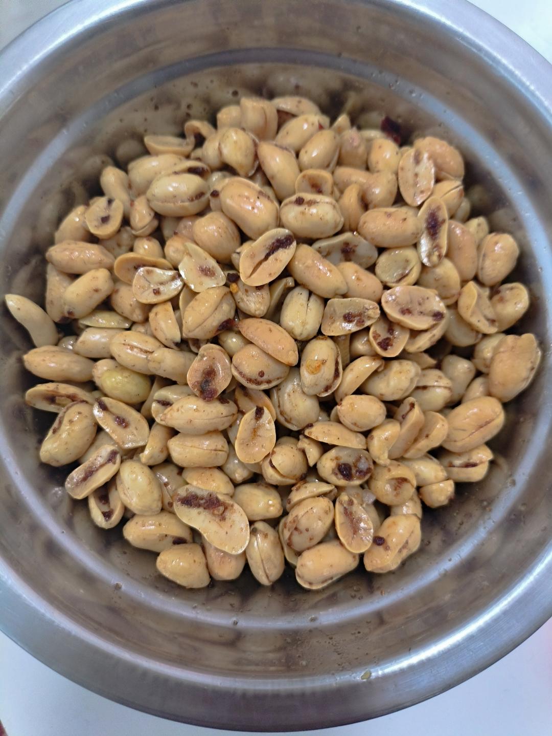 超香的下酒菜麻辣花生米