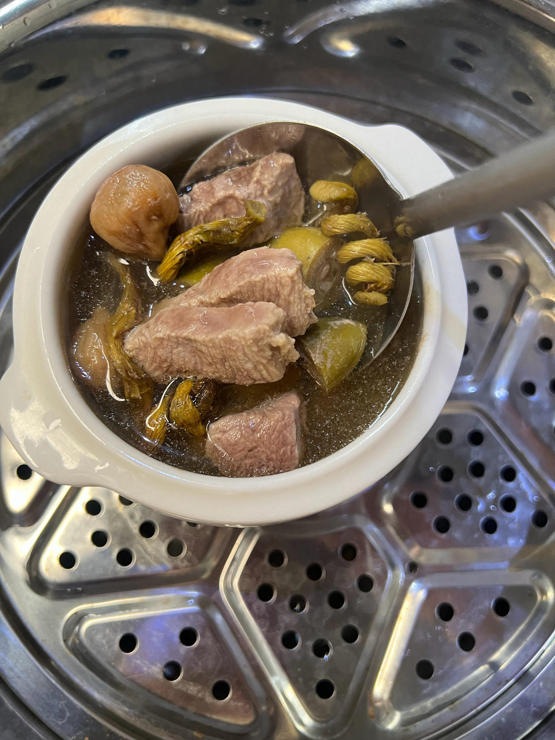 橄榄石斛瘦肉汤——润肺润喉