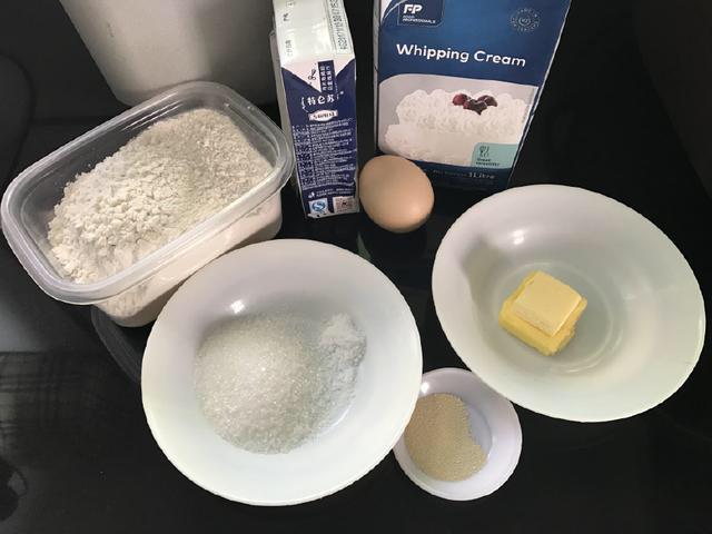 纯奶手撕吐司的做法 步骤1