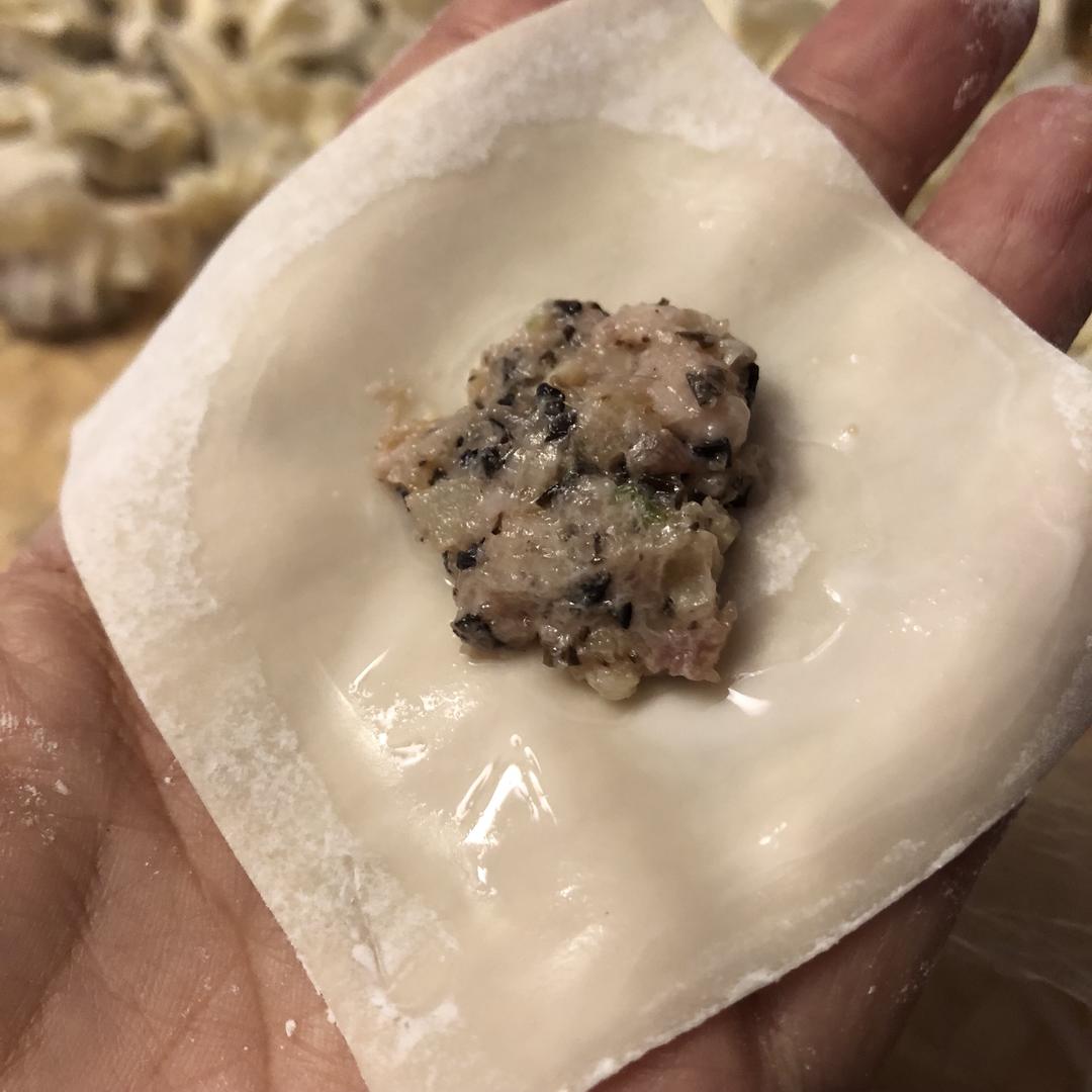 冬笋木耳鲜肉章鱼🐙小馄饨的做法 步骤6