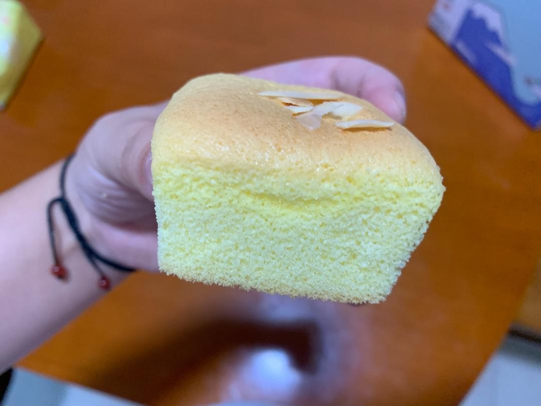 旺仔牛奶味杏仁纸杯蛋糕