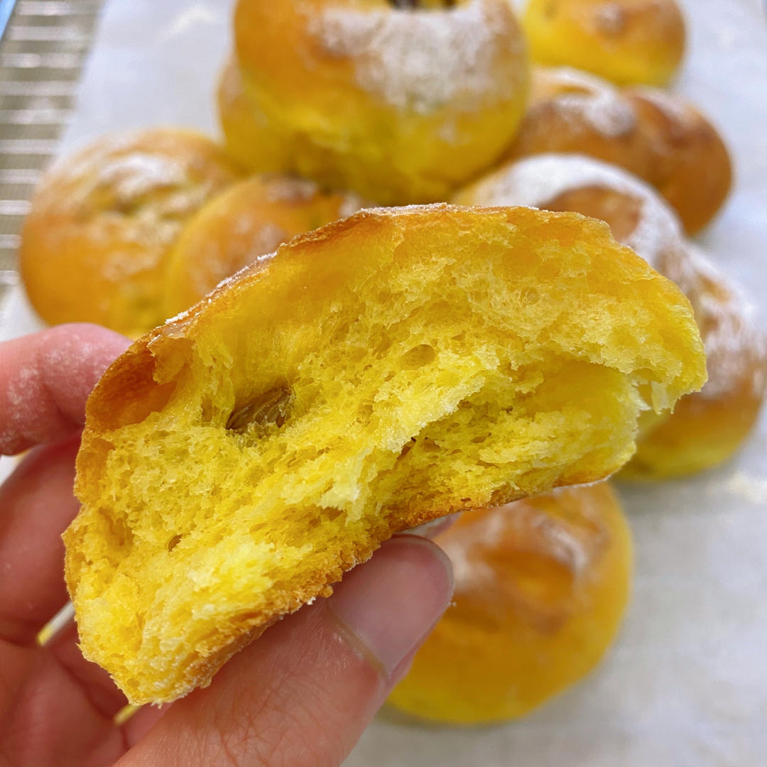 phoebemax做的南瓜老面包