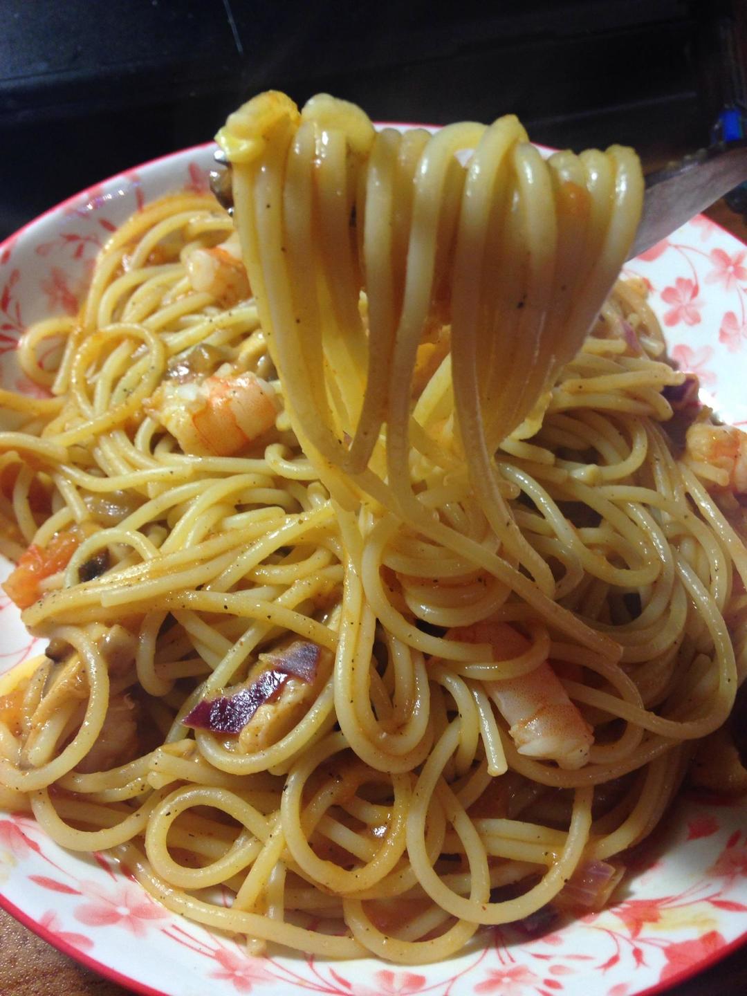虾仁香菇意面的做法