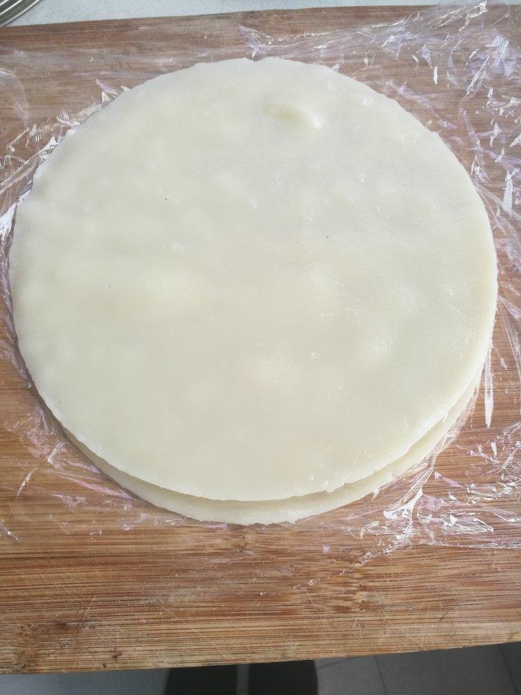 小吃 面皮 芝麻汤圆2017做的面皮 赞 面粉,玉米淀粉,清水