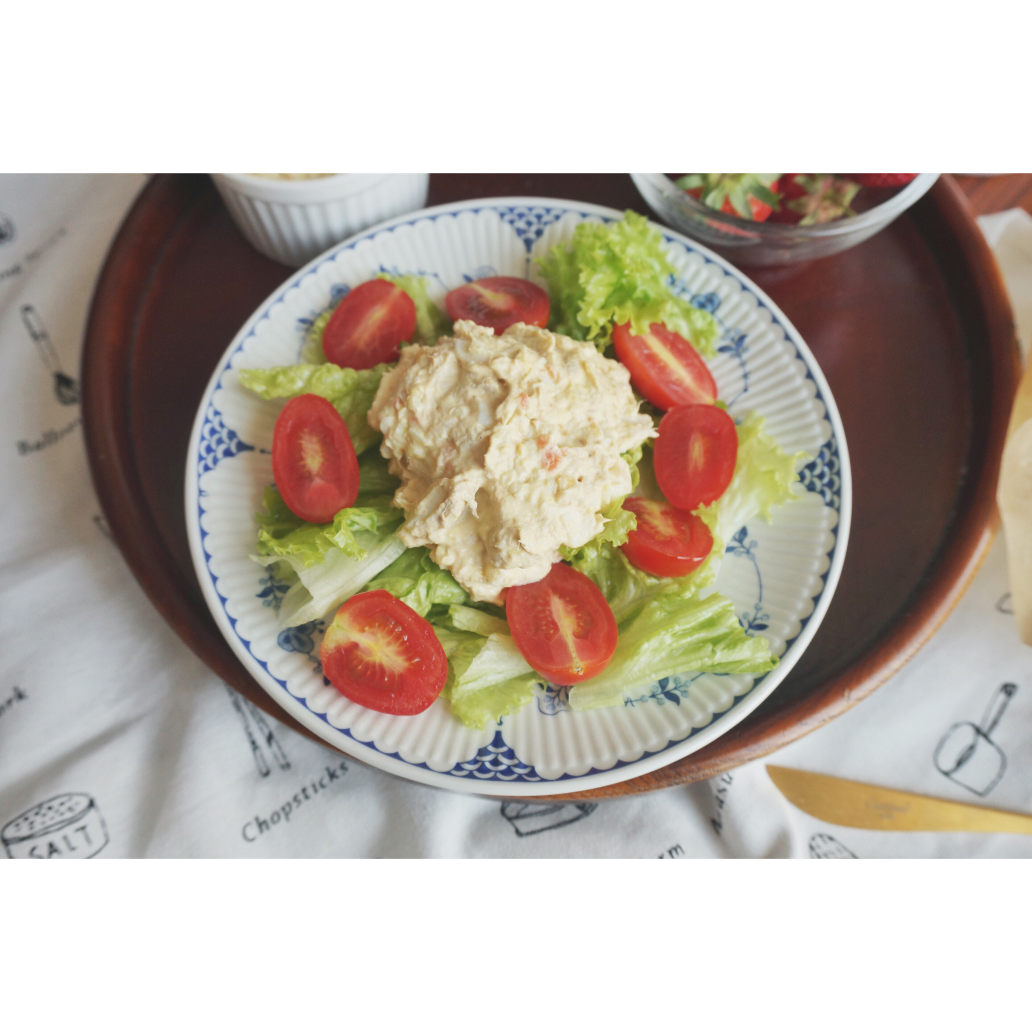 鲜蔬金枪鱼沙拉