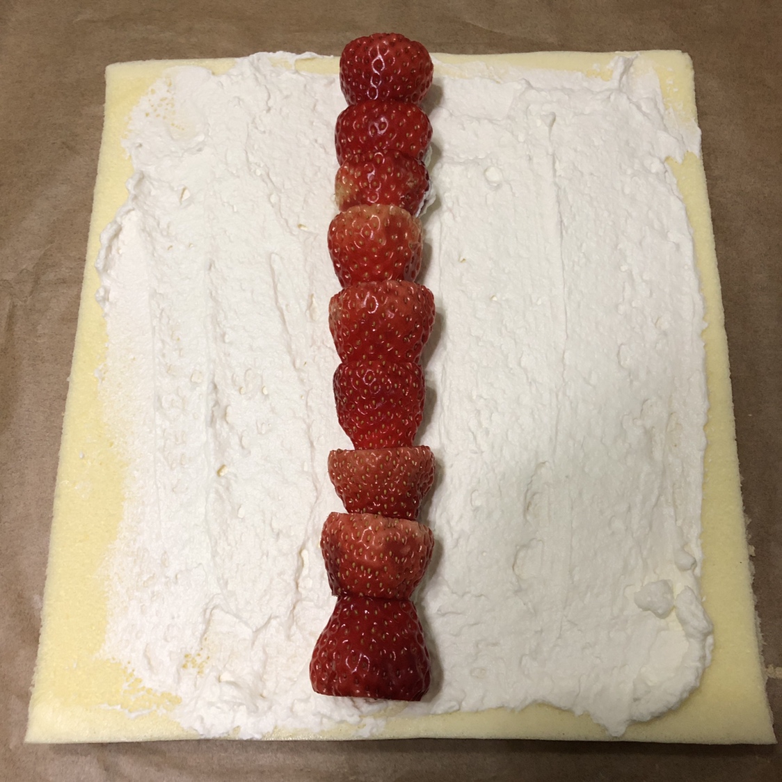 草莓蛋糕卷的做法 步骤3