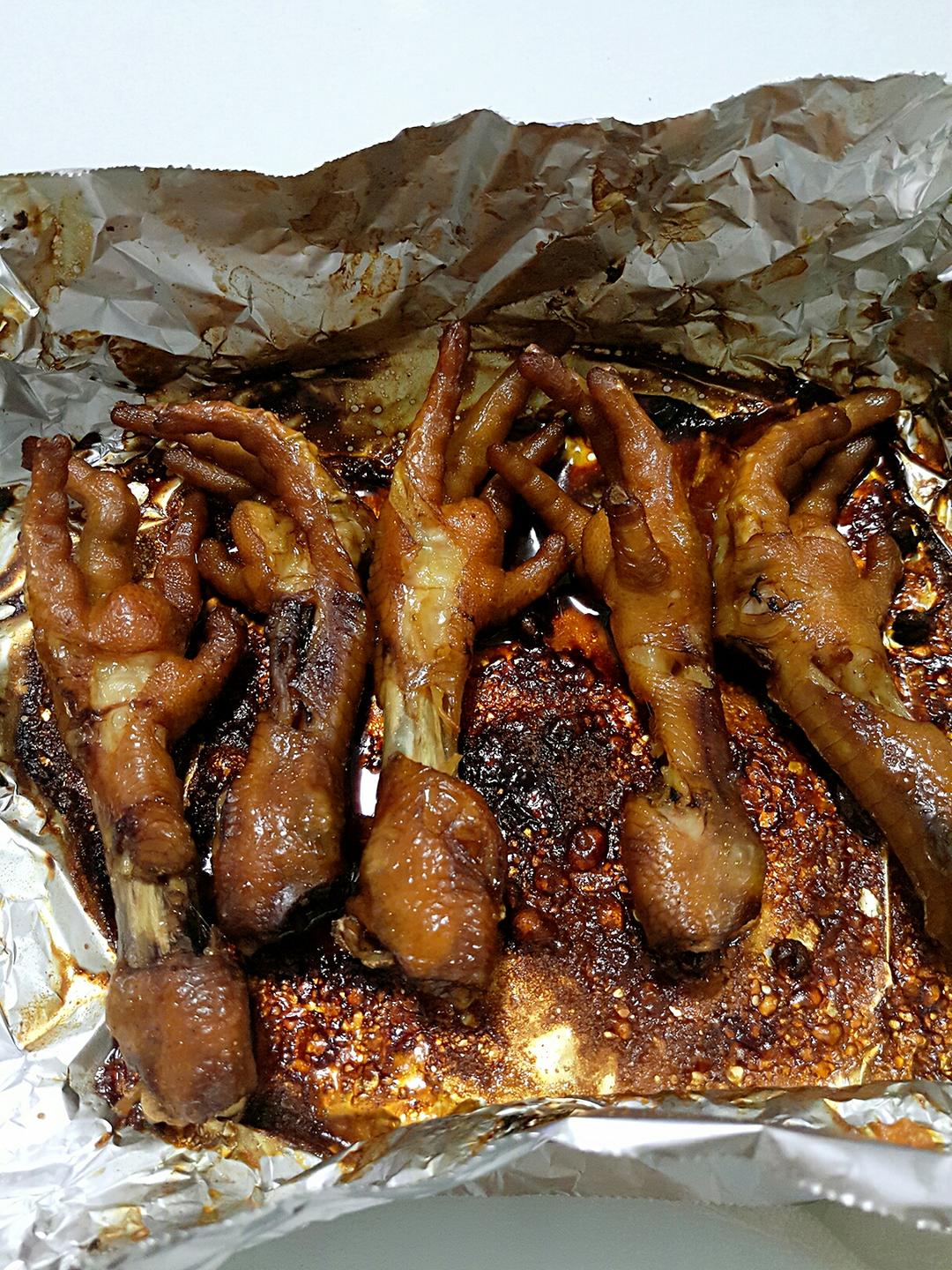锡纸鸡爪子（烤箱）的做法