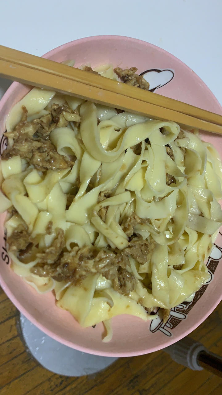 纯手工的手擀面（附视频长面、短面切法）